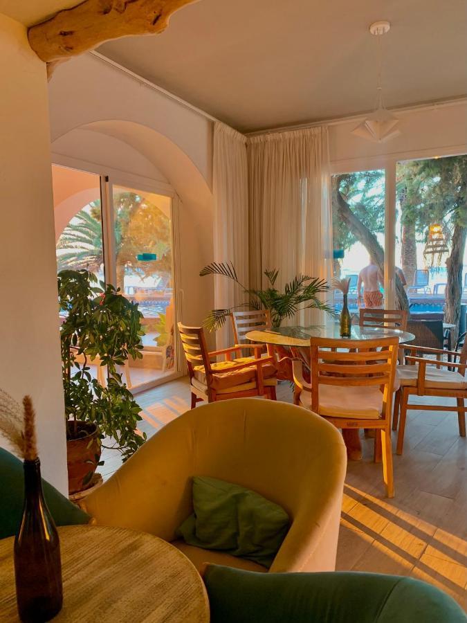 Hotel Tagomago San Antonio  Bagian luar foto