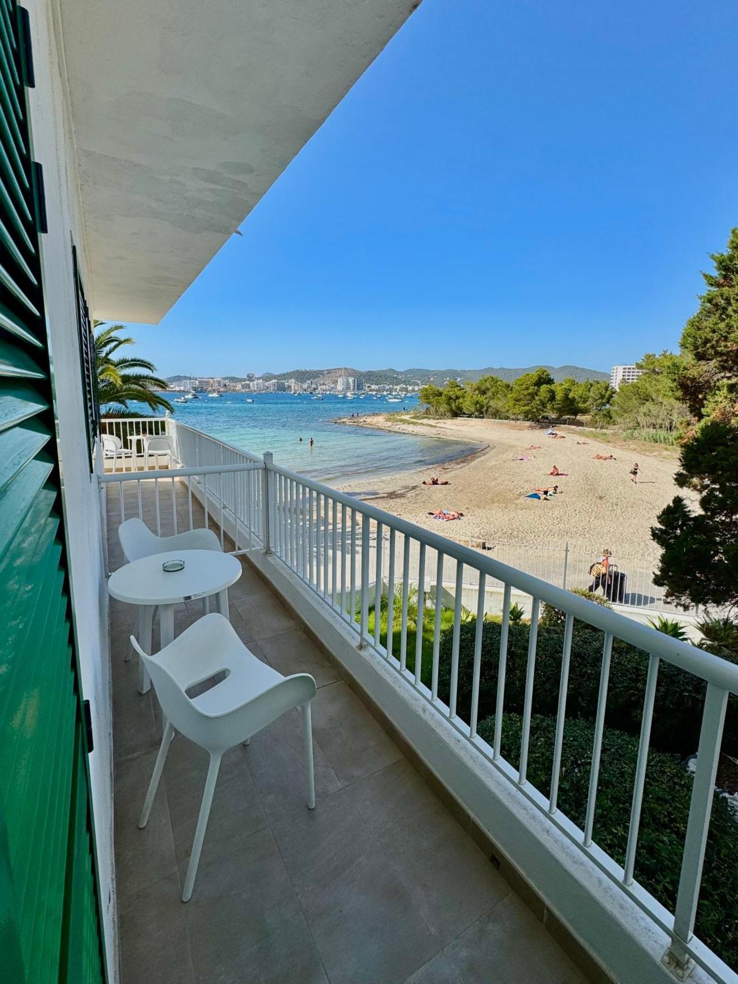 Hotel Tagomago San Antonio  Bagian luar foto